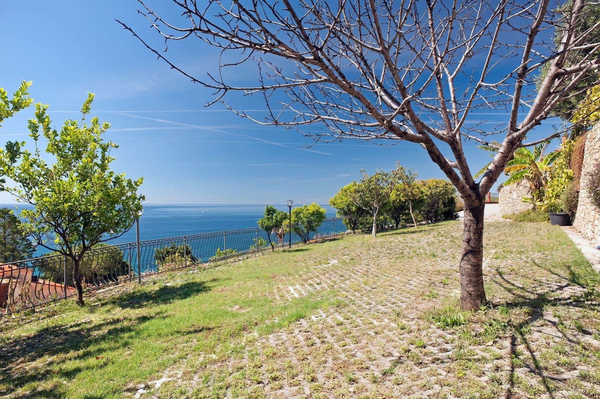 Le Terrazze Appartamenti Vacanze Sanremo Exterior photo